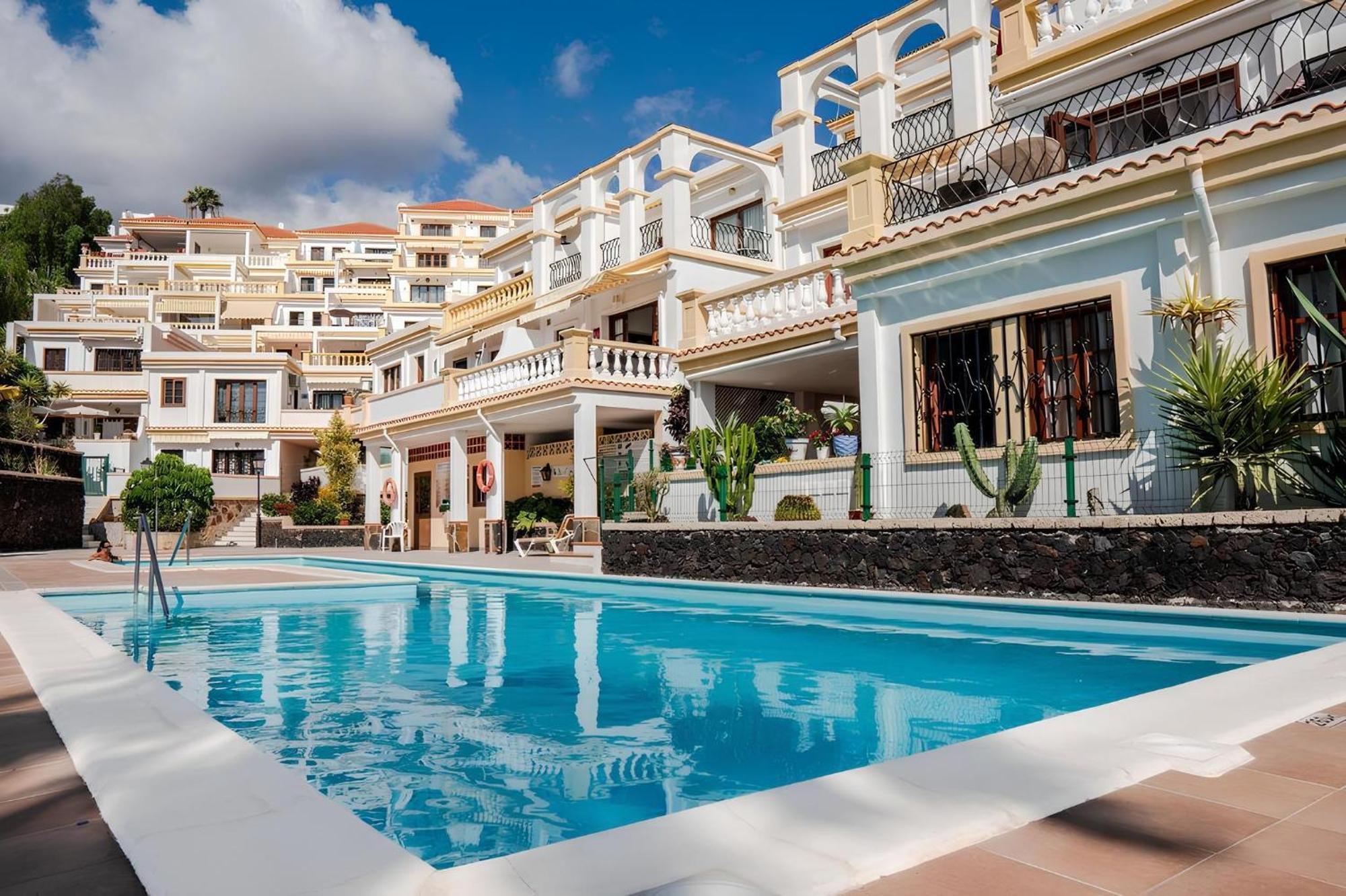 Paulmarie Family Apartment Ocean&Mountain View أذيخي المظهر الخارجي الصورة