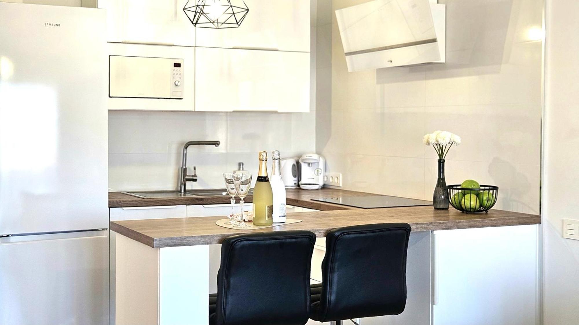 Paulmarie Family Apartment Ocean&Mountain View أذيخي المظهر الخارجي الصورة